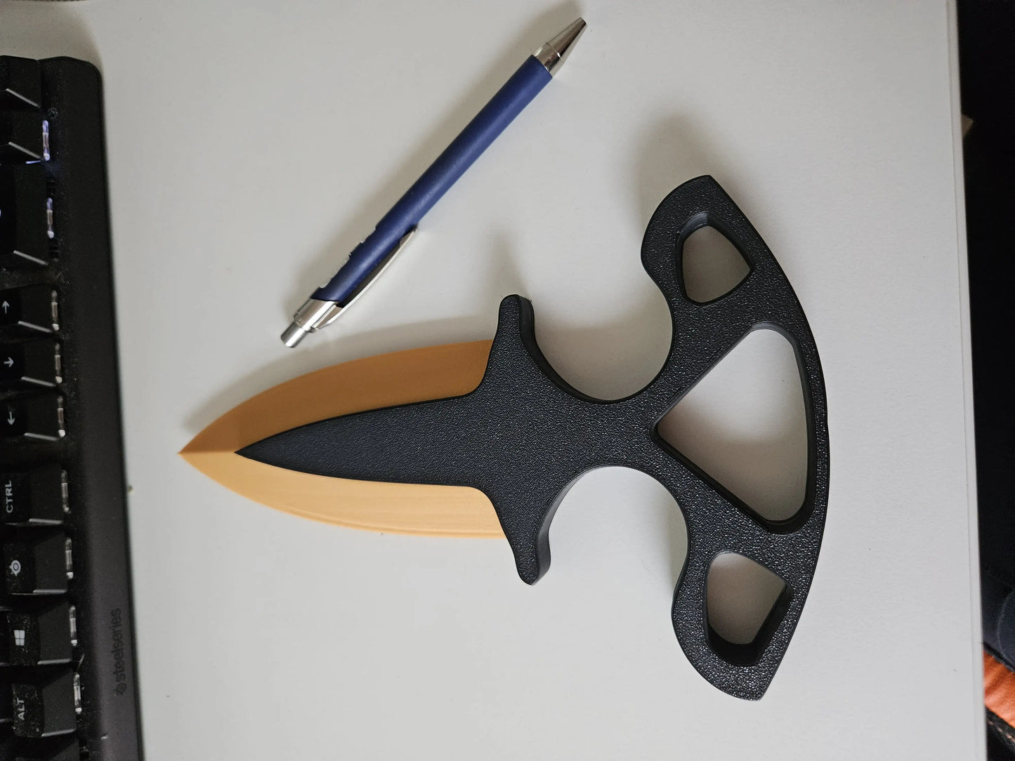 Shadow Dagger